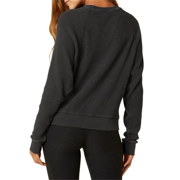 Beyond Yoga With The Band Pullover Waffle Thermal Sweatshirt in Washed Black - Picture 3 of 11